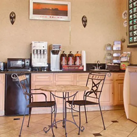 Super 8 by Wyndham Inglewood/Lax/La Airport 