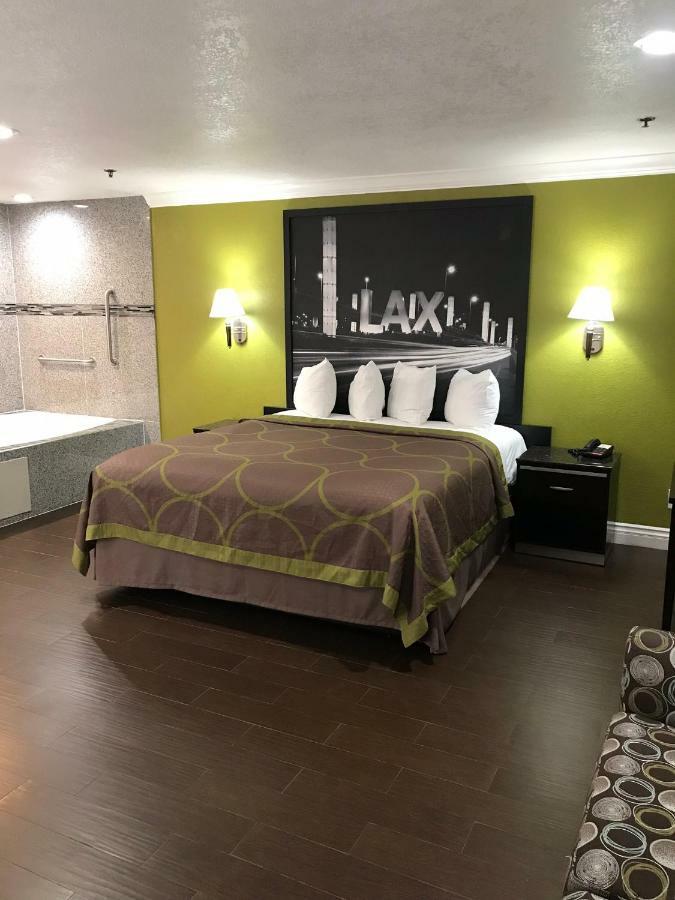 Super 8 By Wyndham Inglewood/lax/la Airport Hotel Inglewood