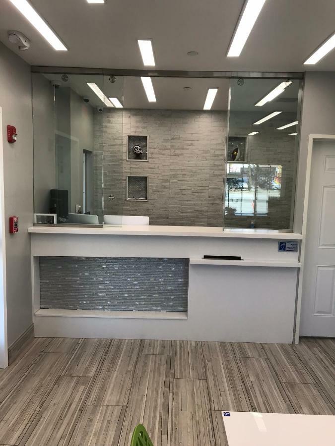 Hotel Super 8 By Wyndham Inglewood/lax/la Airport Inglewood